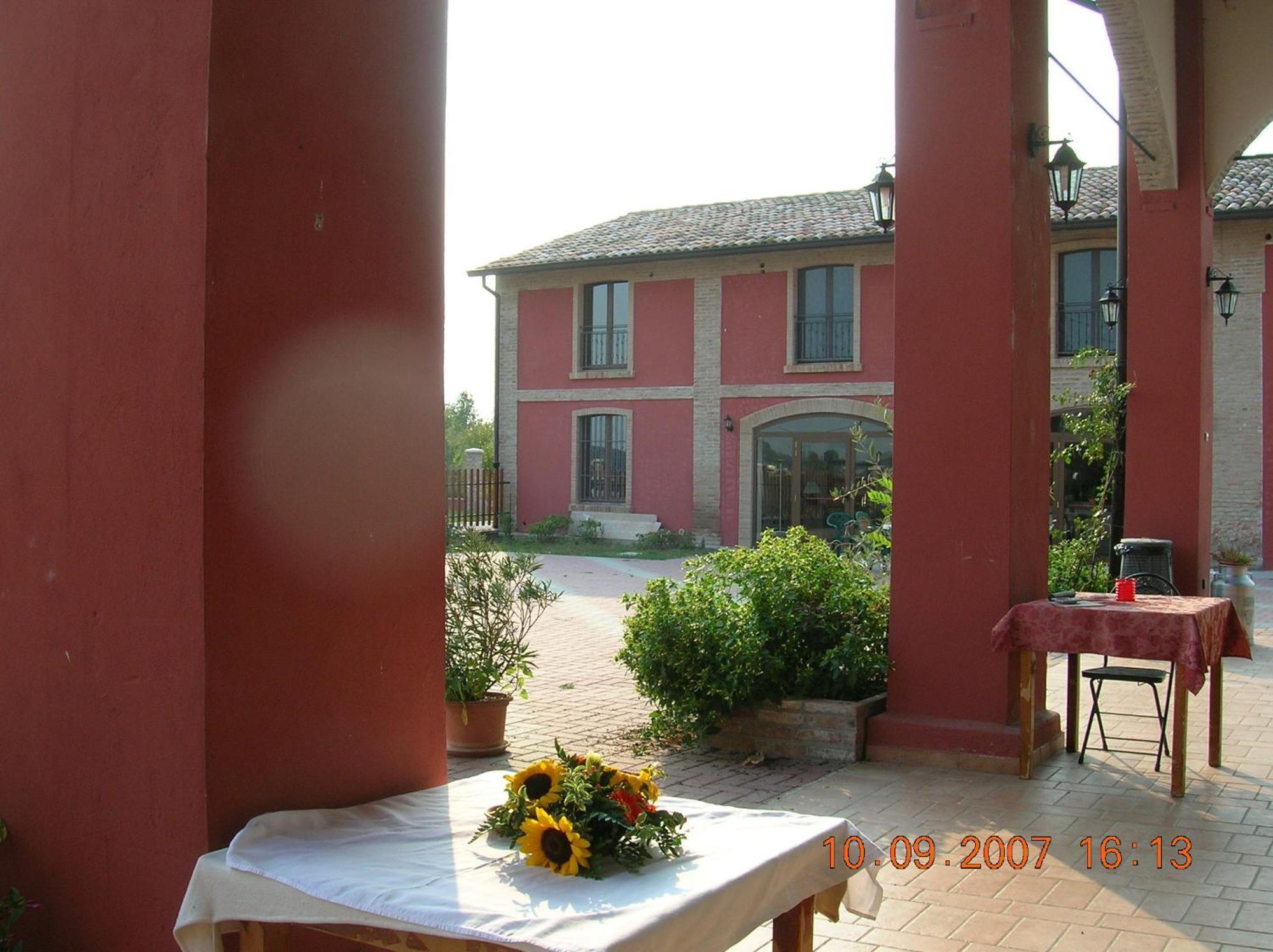Agriturismo La Fattoria Del Boschetto Fontanellato Eksteriør bilde
