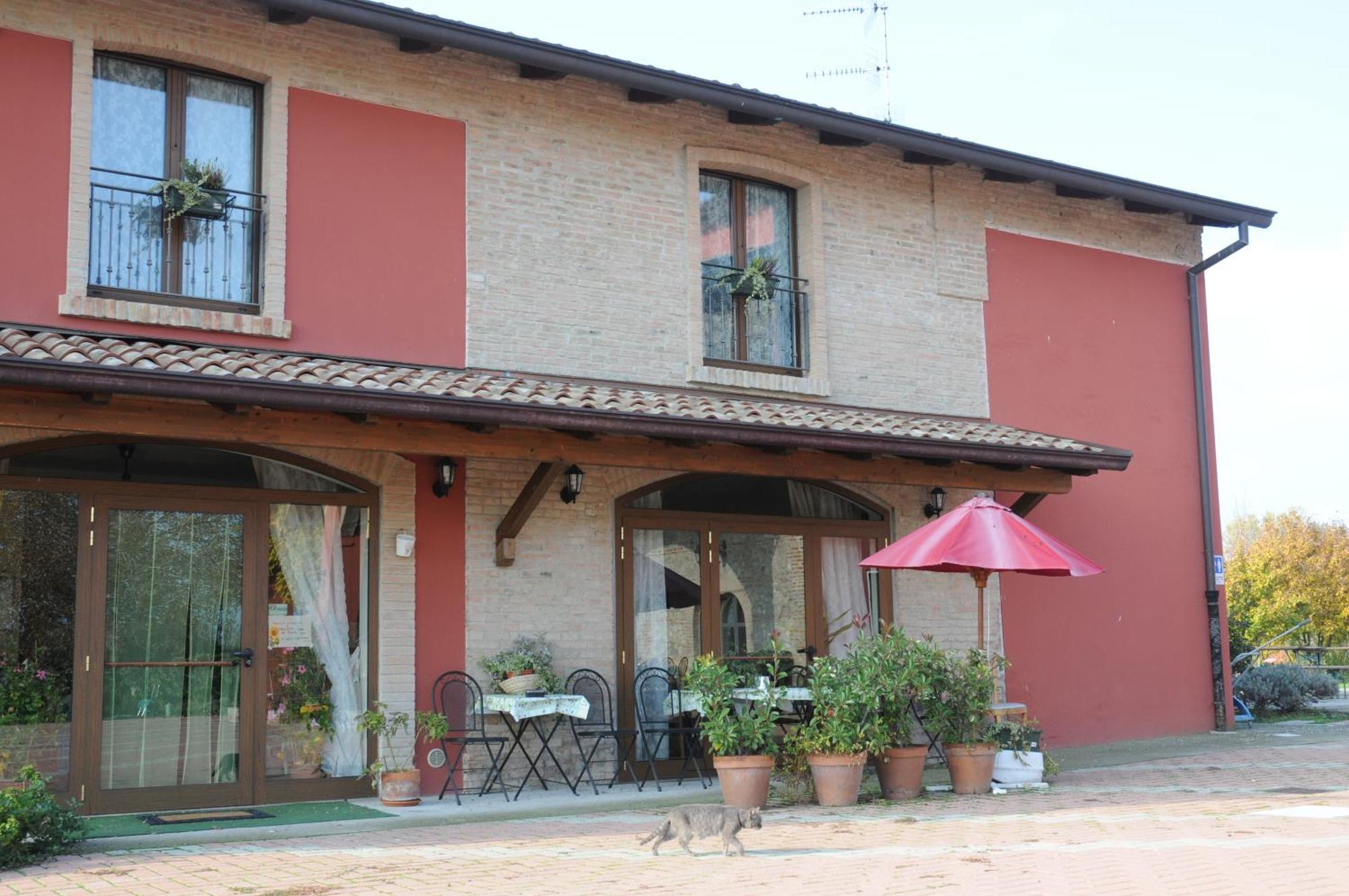 Agriturismo La Fattoria Del Boschetto Fontanellato Eksteriør bilde