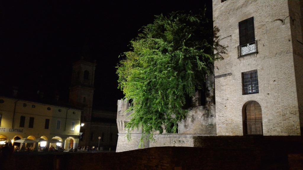 Agriturismo La Fattoria Del Boschetto Fontanellato Eksteriør bilde