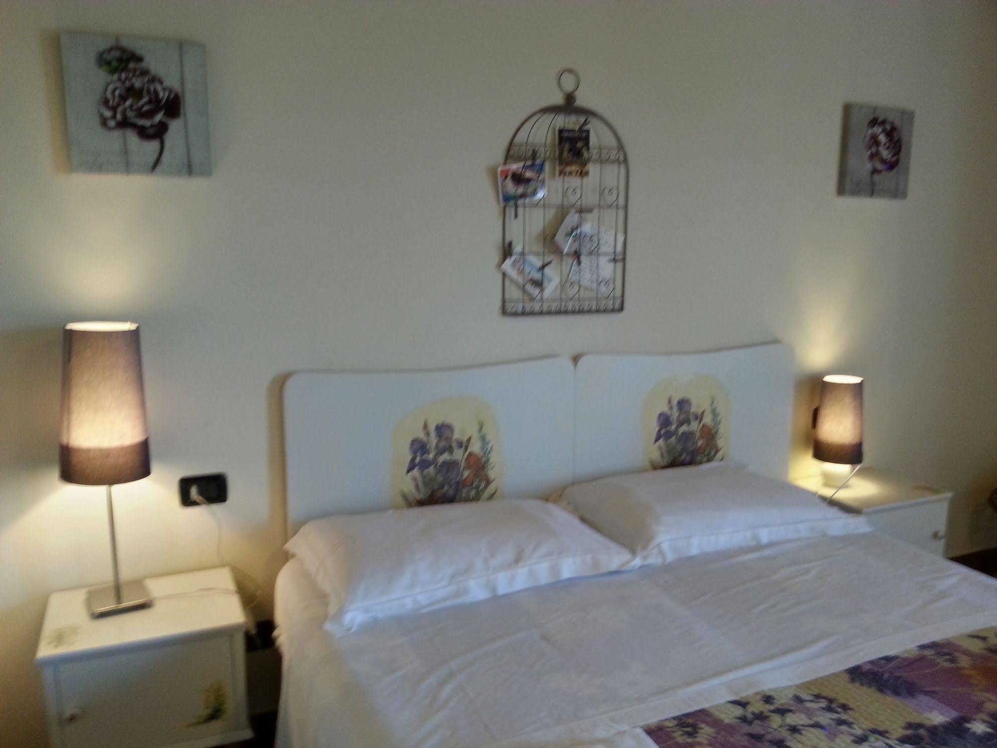 Agriturismo La Fattoria Del Boschetto Fontanellato Eksteriør bilde