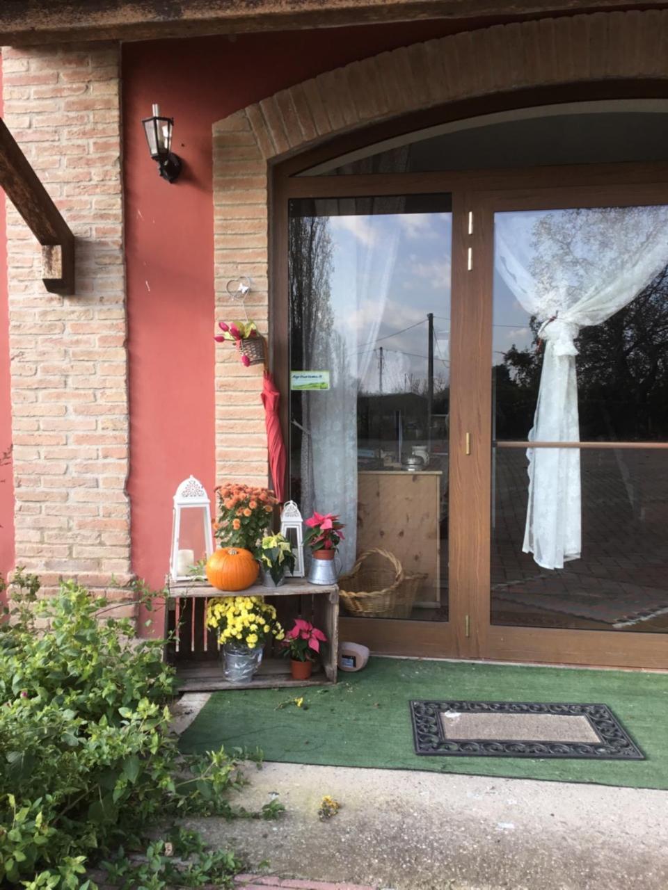 Agriturismo La Fattoria Del Boschetto Fontanellato Eksteriør bilde